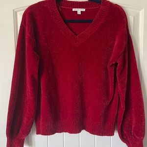 SOLD Women’s V-neck Sweater Size M